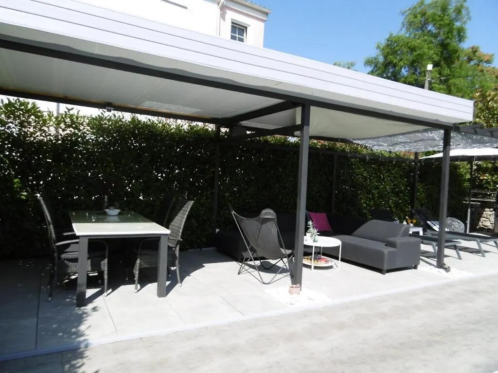 Villa Luka Apartment Red With Pool Croatia