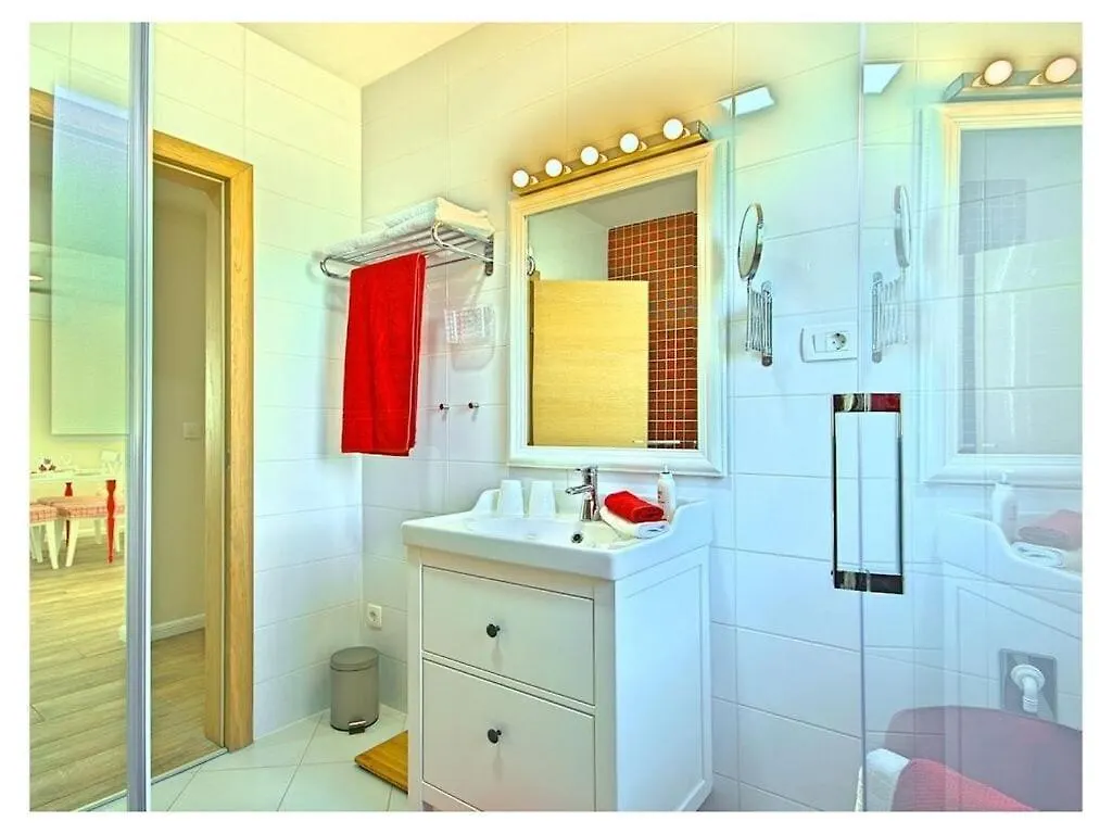 Villa Luka Apartment Red With Pool Croatia