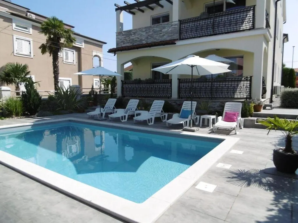 Vikendica Villa Luka Apartment Red With Pool