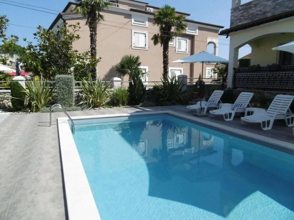 Villa Luka Apartment Red With Pool Funtana Holiday home