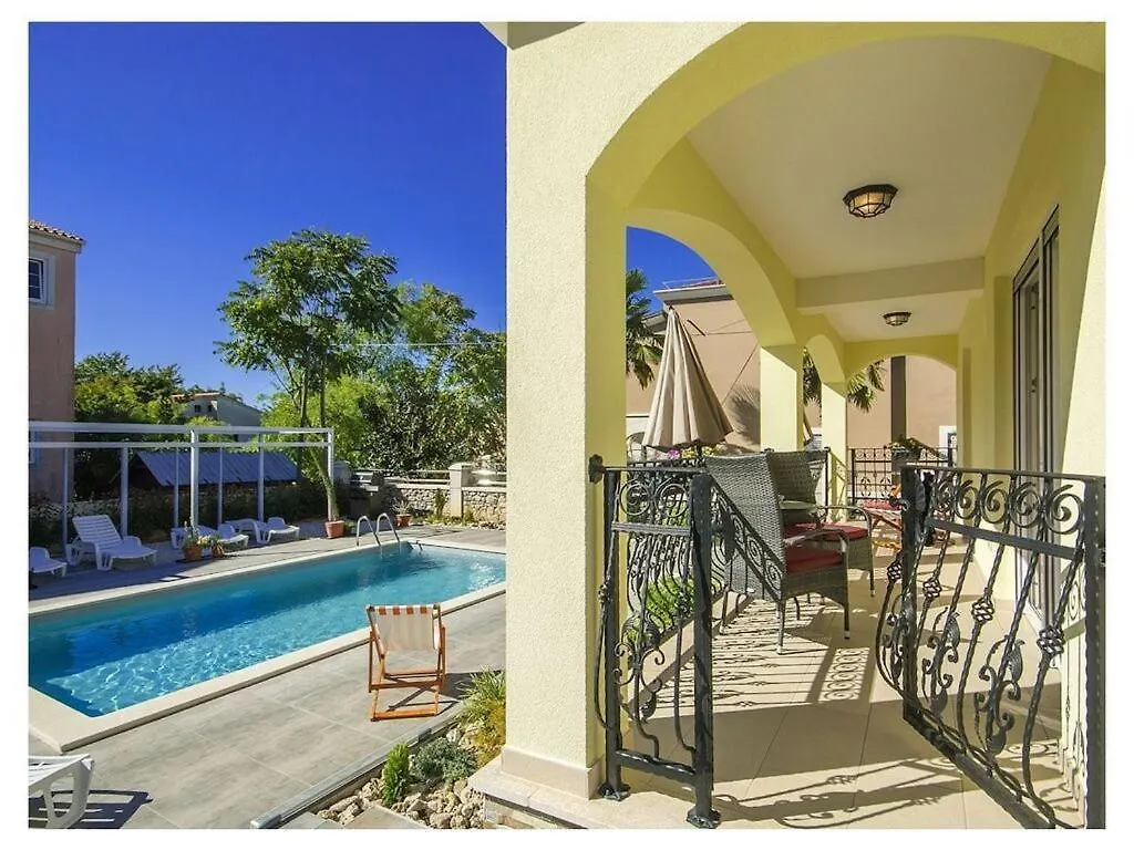 Villa Luka Apartment Red With Pool Vikendica Funtana