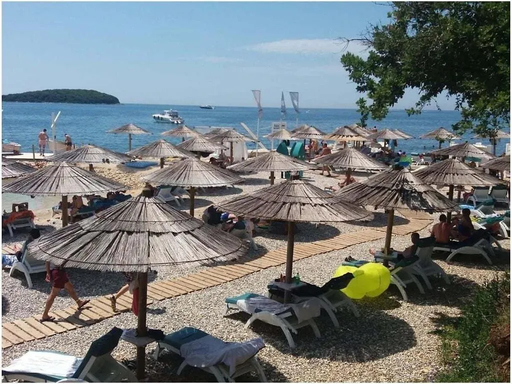 Villa Luka Apartment Red With Pool Croatia